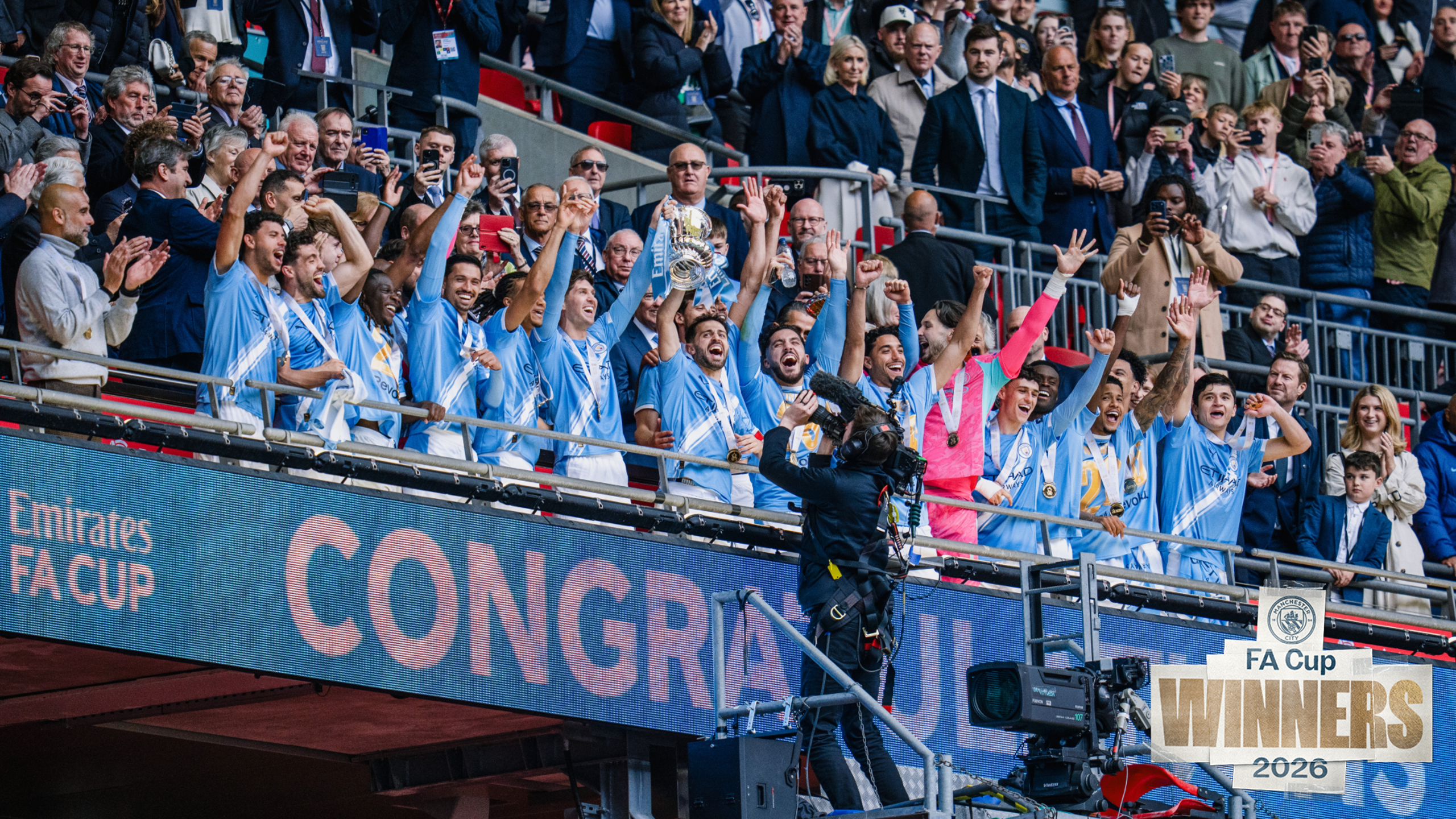 Gallery: 2025/26 FA Cup trophy lift!
