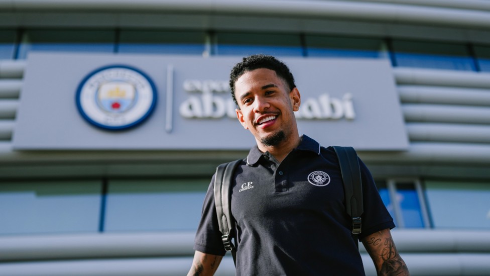 LONDON CALLING: For wing wizard Savinho.