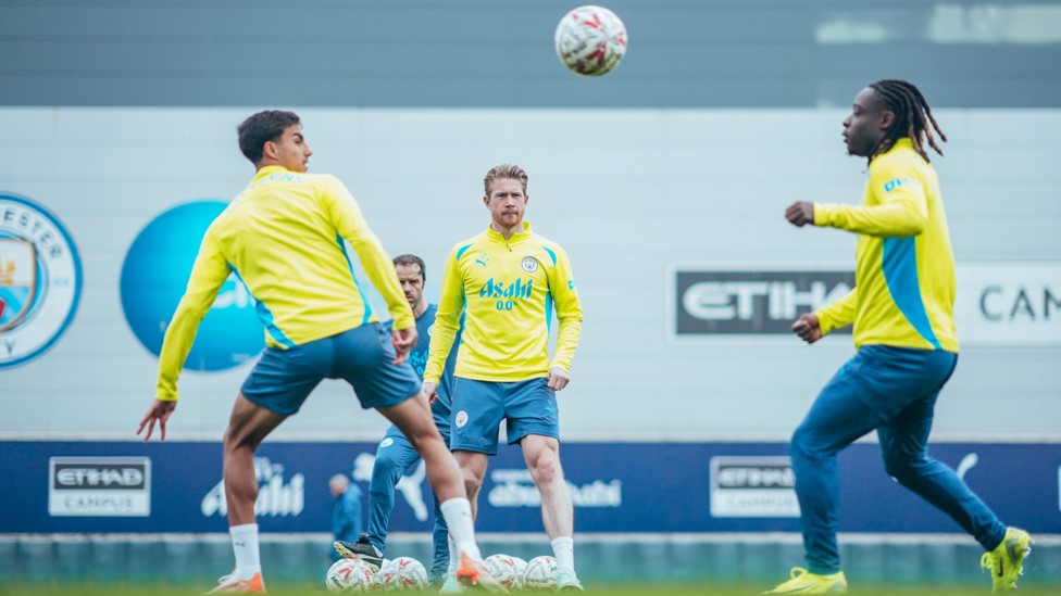 THREE WISE MEN : Kevin De Bruyne, Jeremy Doku and Vitor Reis hard at work on the eve of the FA Cup semi-final