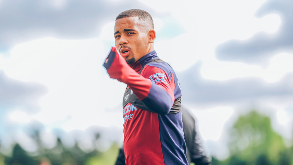GAB HAND: Gabriel Jesus points at the camera