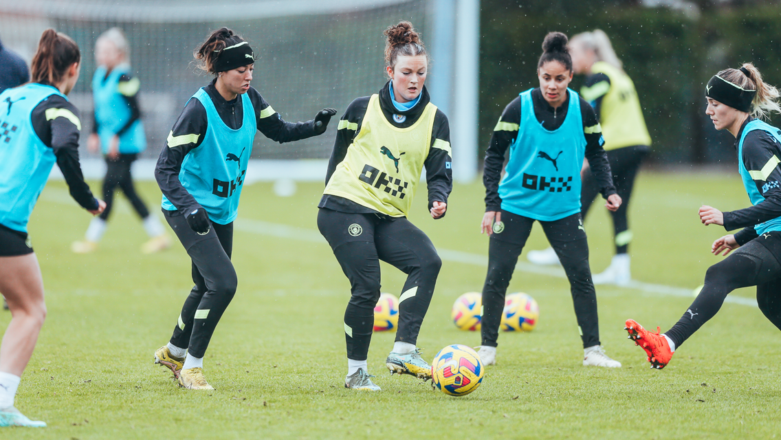 Training Gallery: City are back in town! 