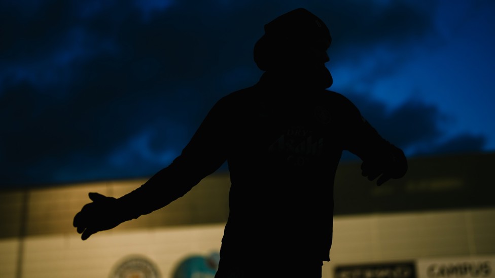 GUESS WHO? : Name the player