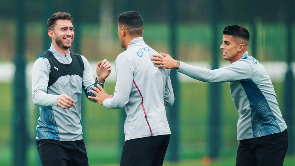 CFA SMILES : Aymeric Laporte, Ruben Dias and Joao Cancelo share a joke
