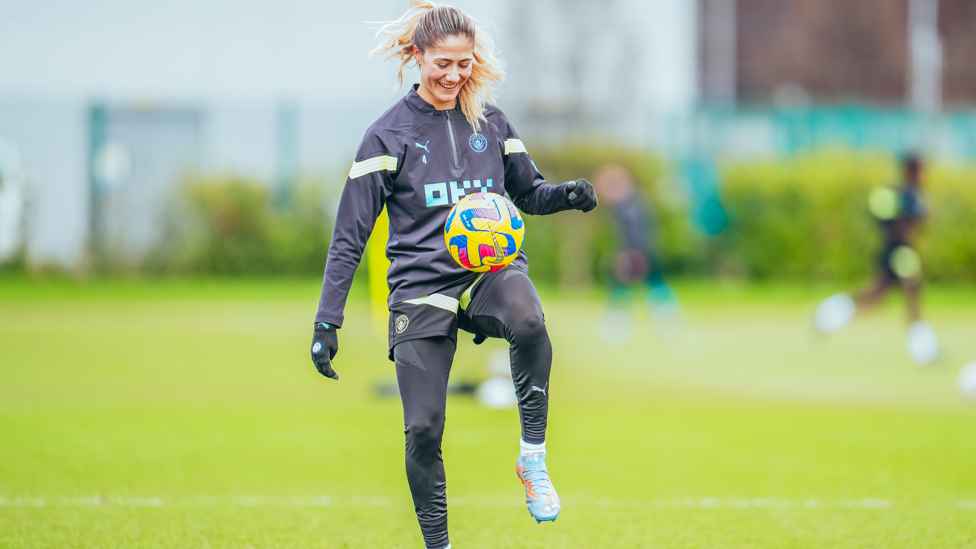 KEEPY UP : Laia Aleixandri juggles the ball on the grass
