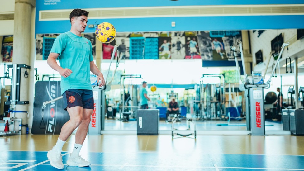 CLOSE CONTROL : Julian Alvarez tests his touch in the gym