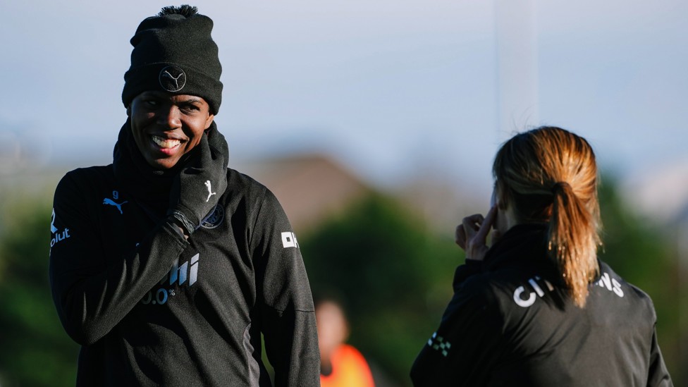 DOUBLE TROUBLE : Bunny Shaw and Yui Hasegawa