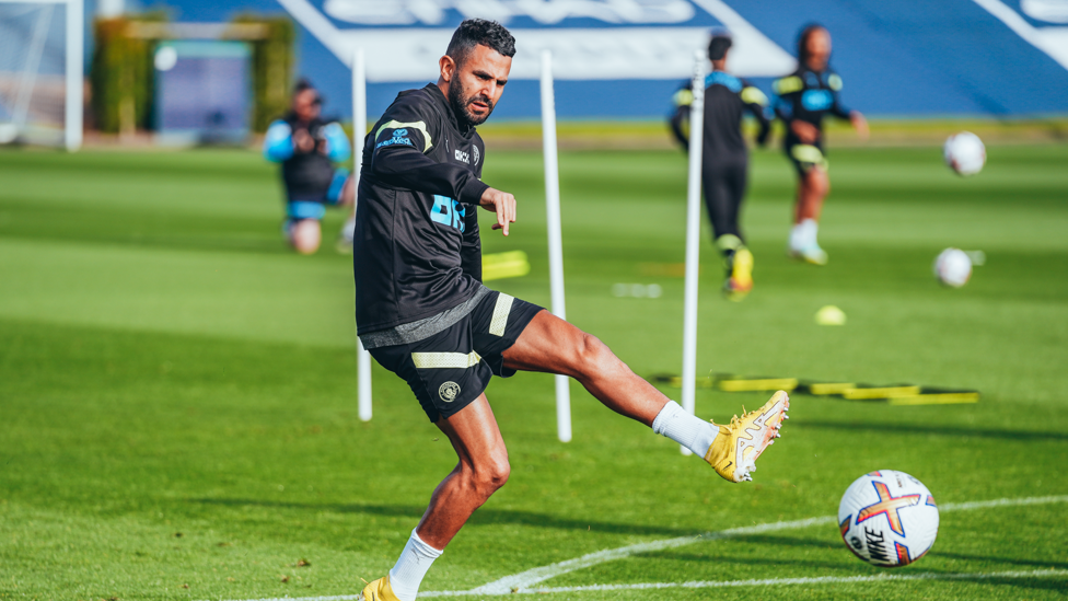 WAND : Riyad Mahrez showcases his wand of a left foot in training