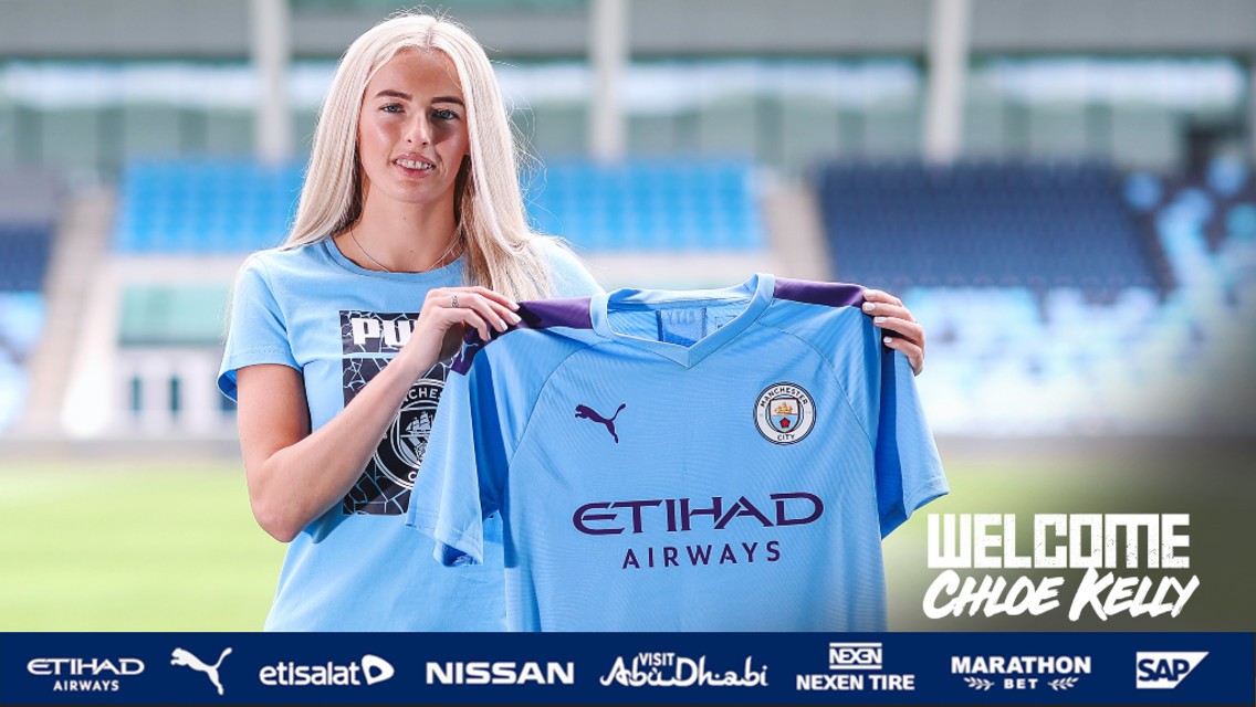 City contrata Chloe Kelly