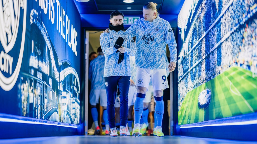 WARM UP : Time to get loose!