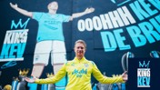 King Kev: KDB pays visit to iconic mural in his honour!