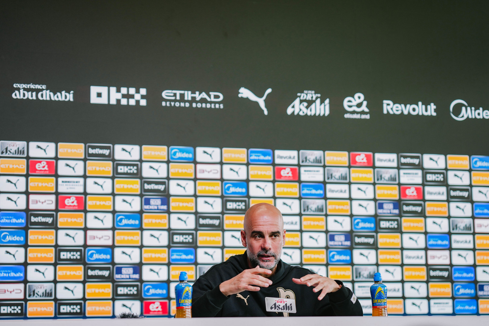 Guardiola: nosso foco está no Bournemouth 