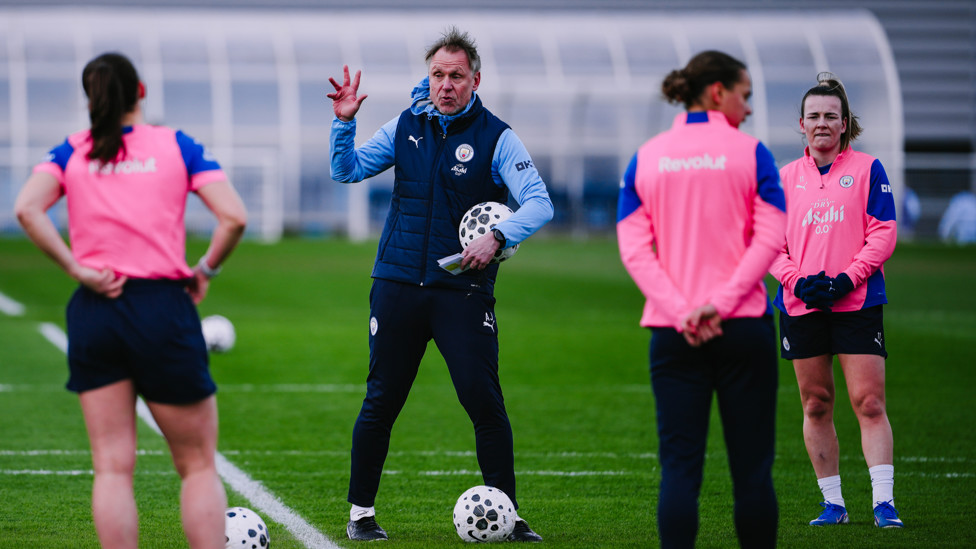 WISE WORDS  : Jeglertz passes his message onto the players. 