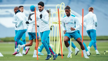 مباشر: التدريب الرئيسي لمان سيتي استعدادا لريال مدريد