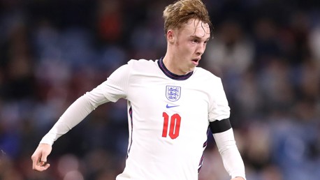 Cole Palmer y Sergio Gómez, finalistas de la EURO sub 21