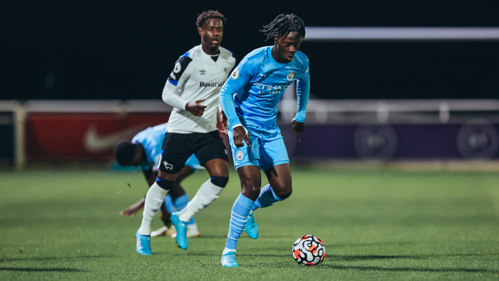 ON THE FRONT FOOT: Darko Gyabi powers forward