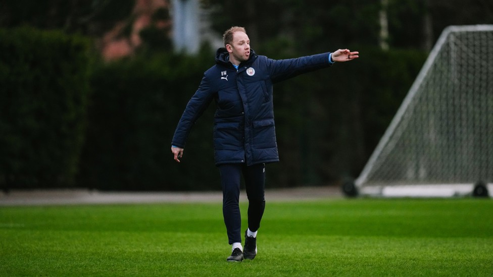 THE BOSS : Ben Wilkinson instructs his players.