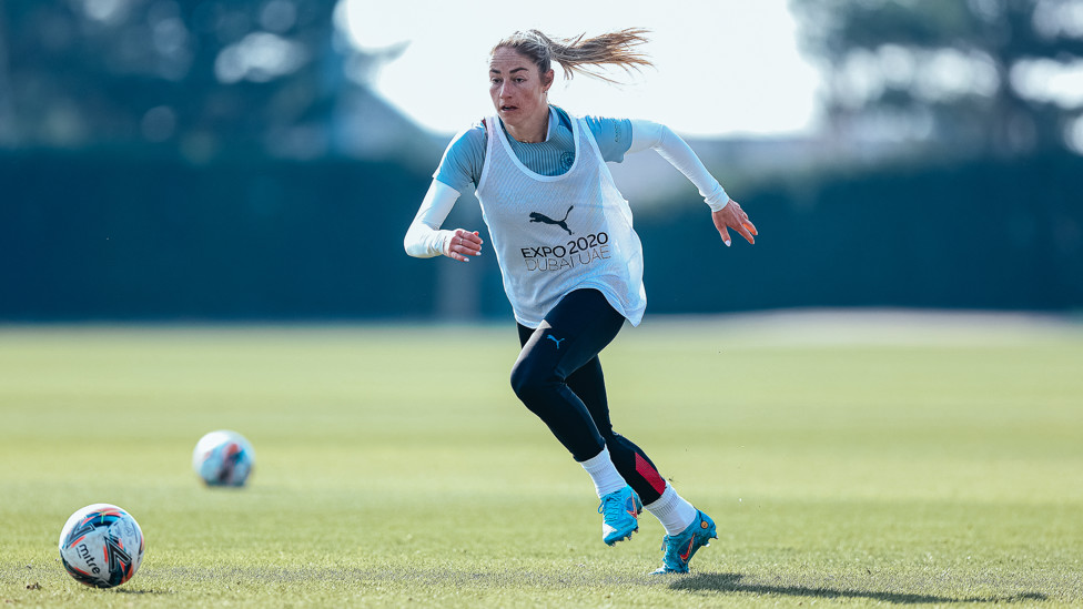 ON THE MOVE : Janine Beckie