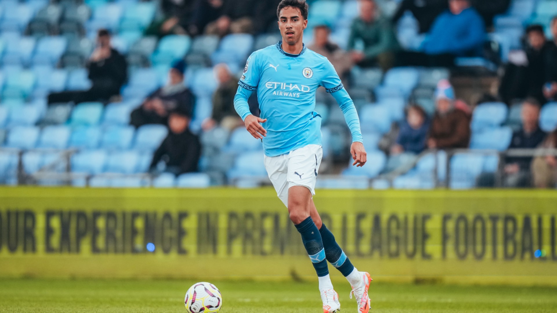 CLASS ACT: Vitor Reis goes through the gears.