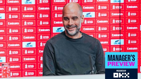 Guardiola menilai kualitas Perrone