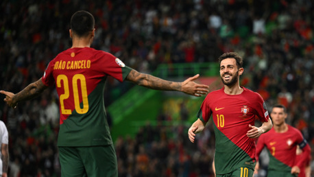 Bernardo Silva marca em goleada de Portugal na estreia das eliminatórias da Euro 2024