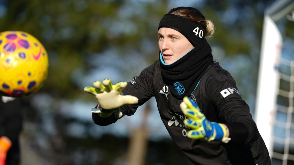 EYES ON THE PRIZE : Katie Startup ready to make a save. 