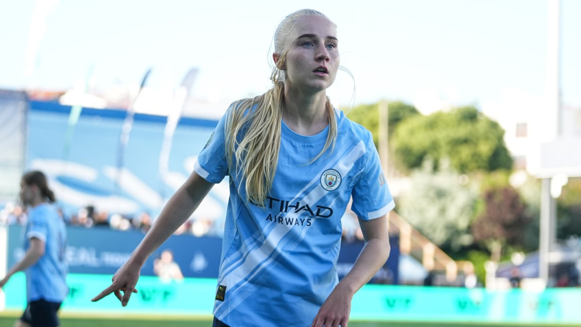 Blindkilde Brown receives England call-up 