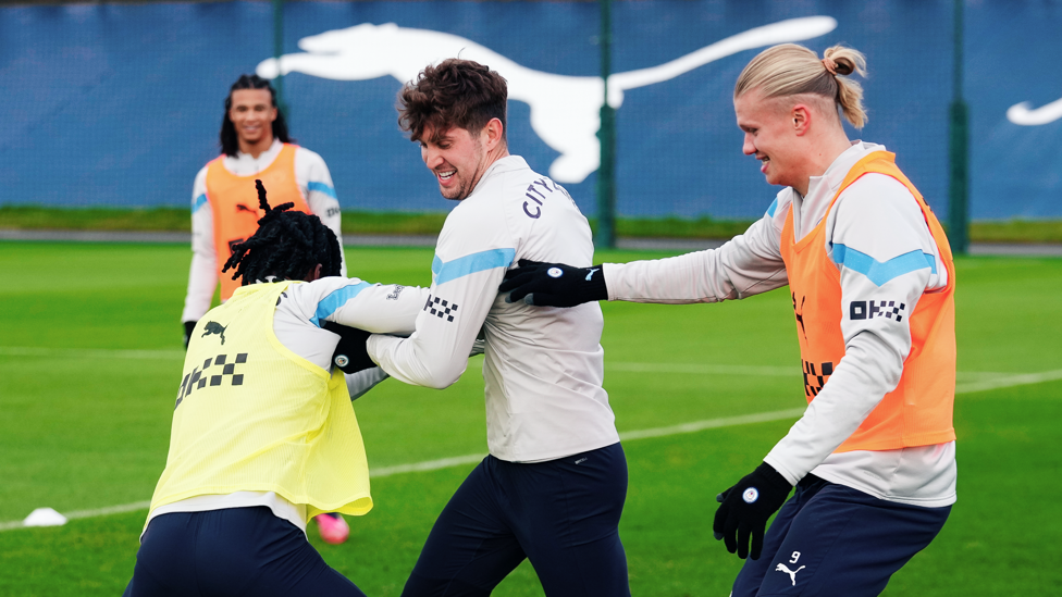 Pertarungan John Stones - tapi Erling Haaland membantunya