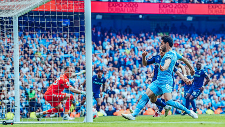 Jogo de título contra o Aston Villa