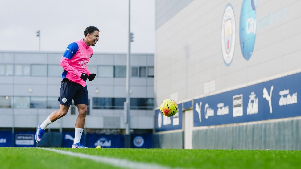 GETTING WARM : Savinho takes a touch