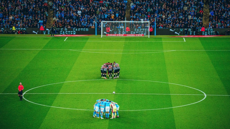 TEAM HUDDLES: Match ready