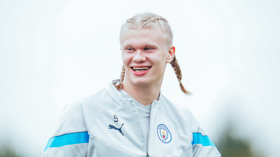 HAALAND'S HAIR : Erling comes in with another new style