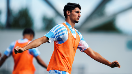 Burns joins Stevenage on loan