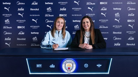 Sydney Lohmann signs for City