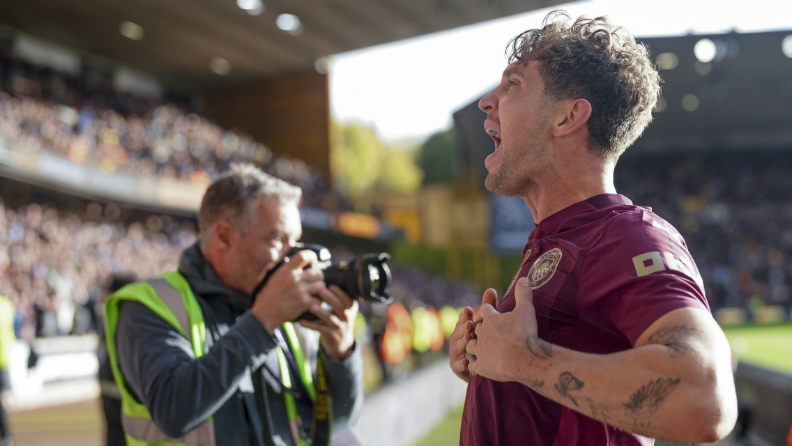 City vence os Wolves com gol de Stones no último lance 