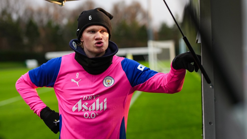 TALKING TACTICS : Erling Haaland comes for a look