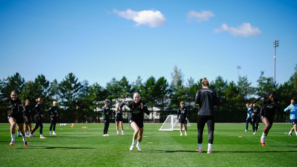 FLAT RACE : The players put in the hard yards