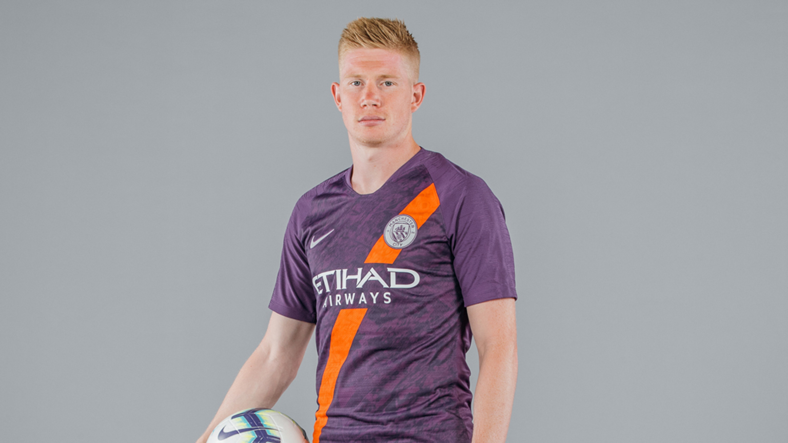 SPECIAL K: Kevin De Bruyne models the Blues' new 2018/19 third kit