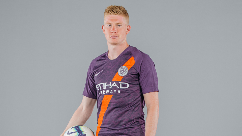 SPECIAL K : Kevin De Bruyne models the Blues' new 2018/19 third kit