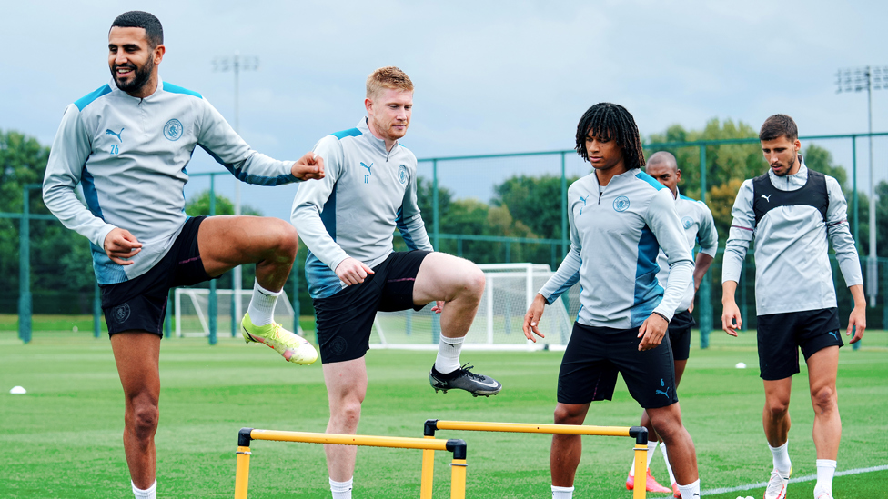 Great to see KDB back in training...