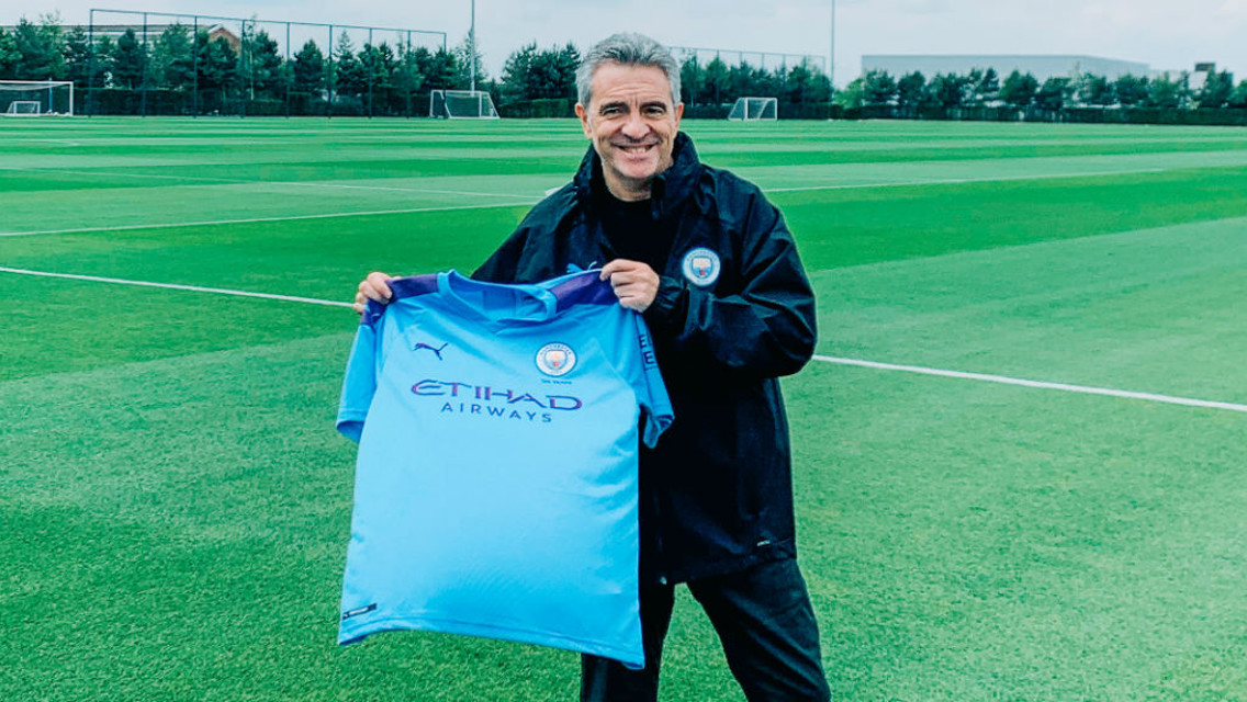 Juan Manuel Lillo se incorpora al staff técnico del City