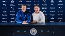 City sign Moorhouse on loan