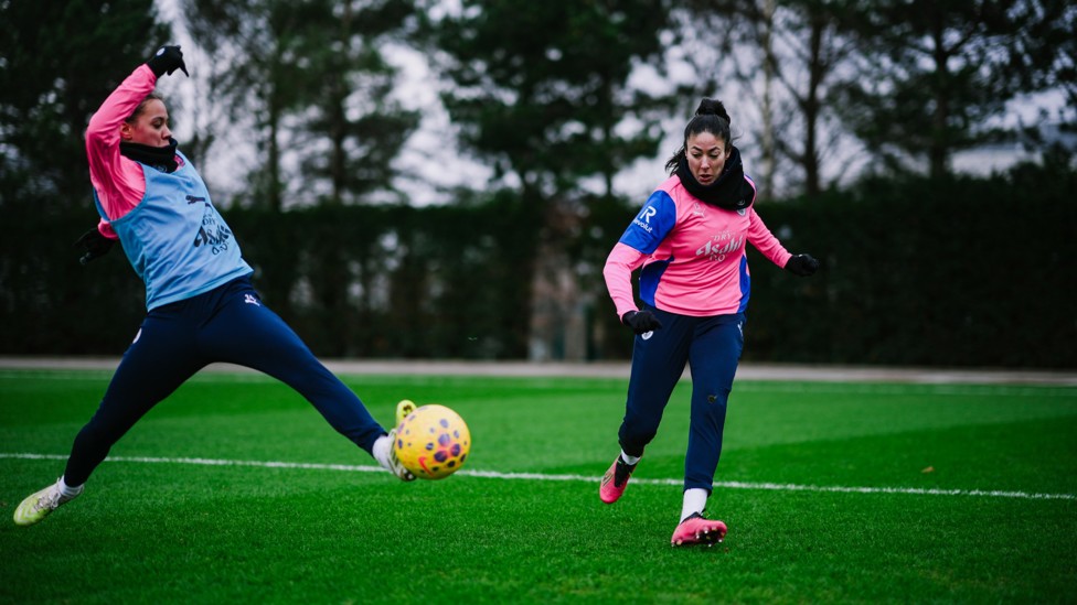 PICK OUT A TEAM MATE : Leila Ouahabi sends a ball into the box