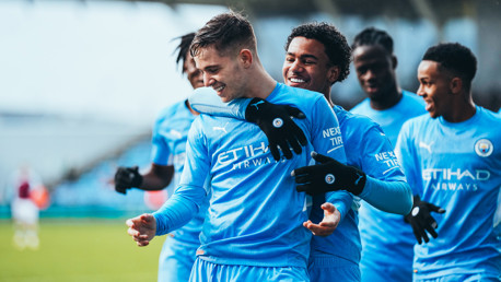 Arsenal v City EDS: Full Match Replay 