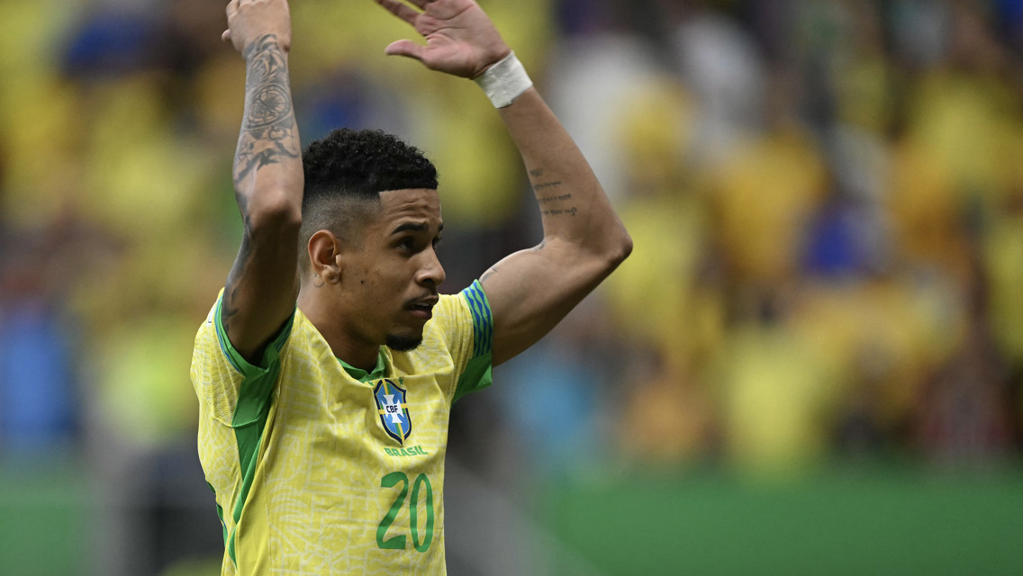 Savinho juega en la segunda parte en la derrota de Brasil ante Argentina