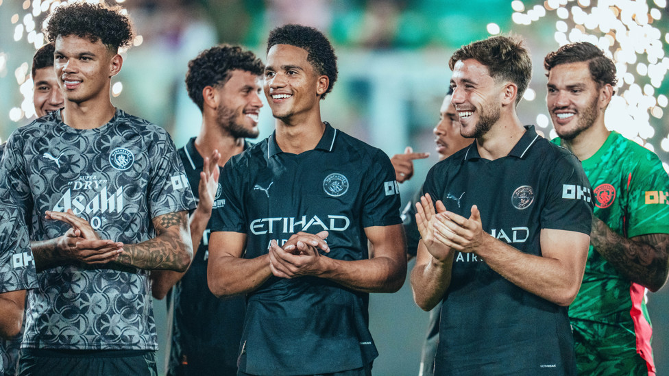 ALL SMILES : That winning feeling.