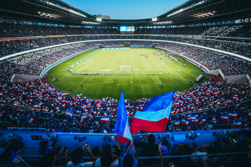 ESTÁDIO LOTADO 