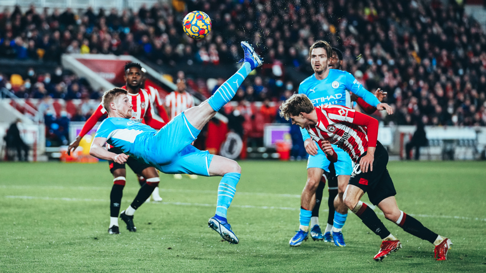 ACROBATICS : Kevin goes for the spectacular, would definitely have been goal of the season if he pulled this off. 