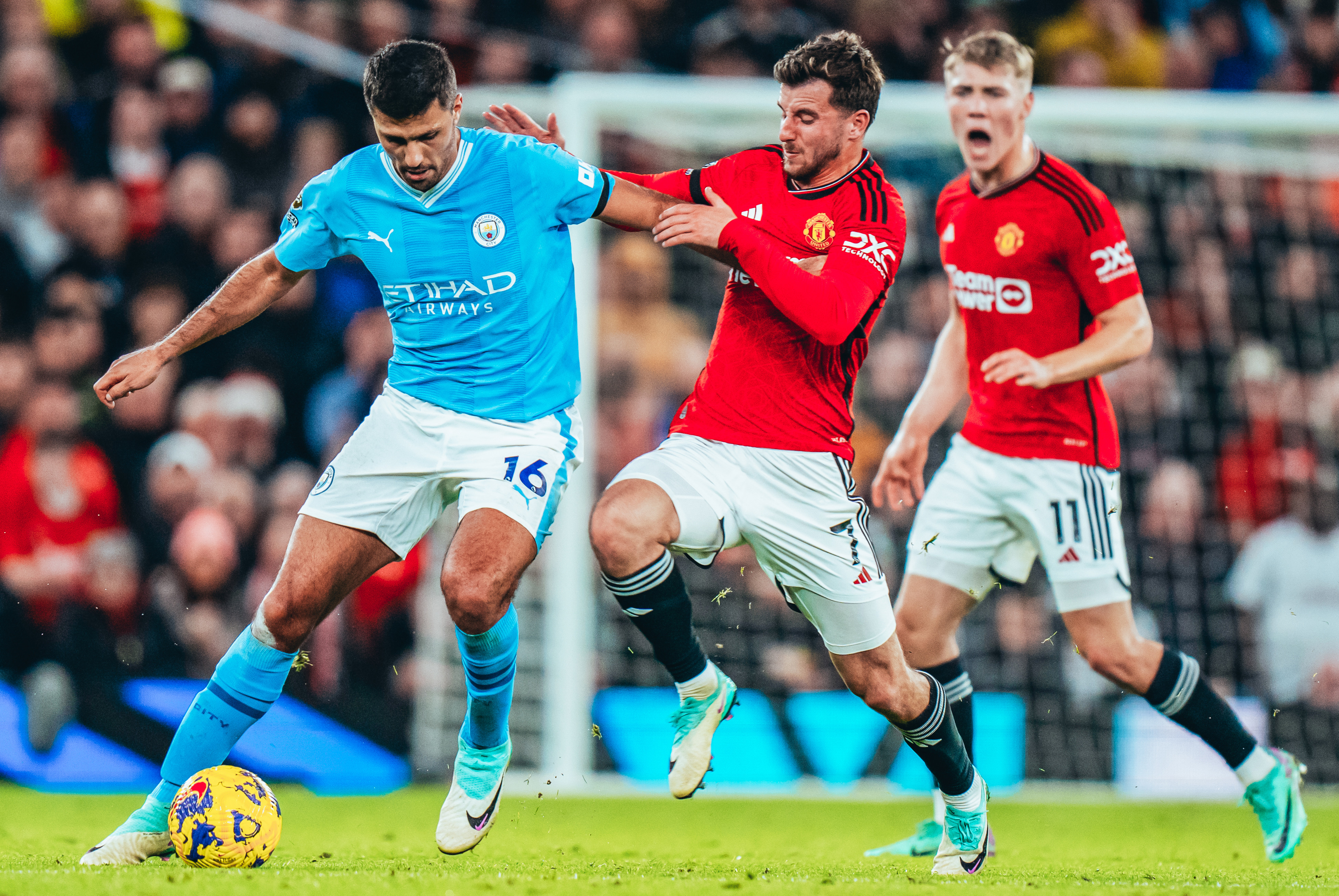 Rodri em ação em Old Trafford! 
