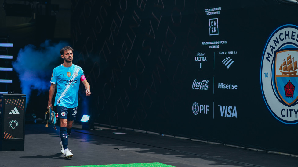 SKIPPER SILVA : Emerges from the tunnel.