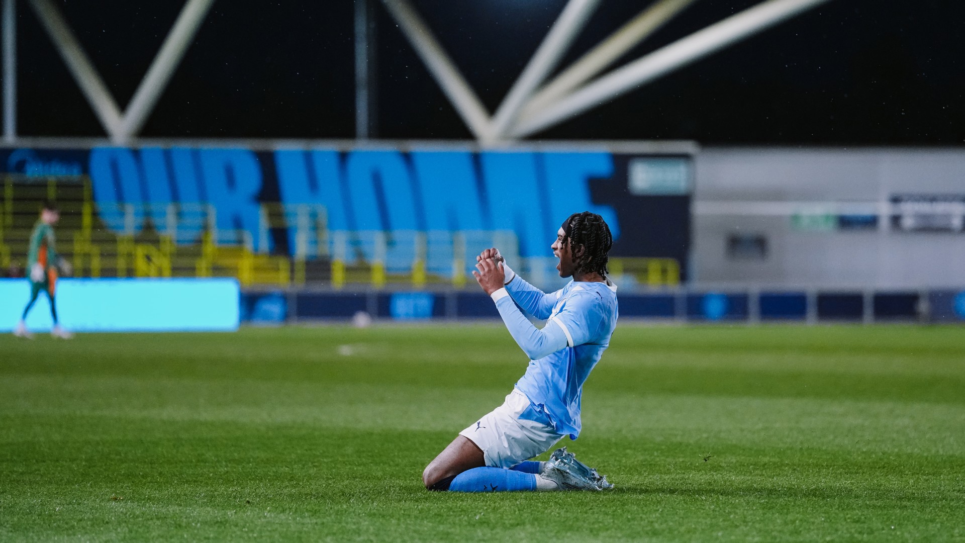 LOVE THE CELE, REIGAN : City find a third!